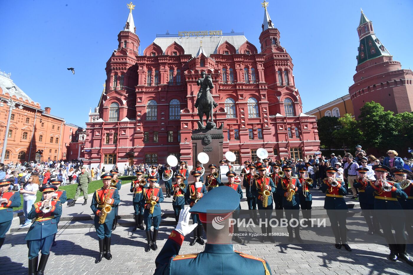 Открытие программы «Военные оркестры в парках»