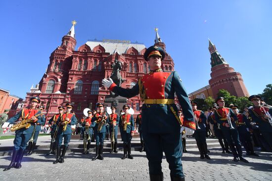 Открытие программы "Военные оркестры в парках"