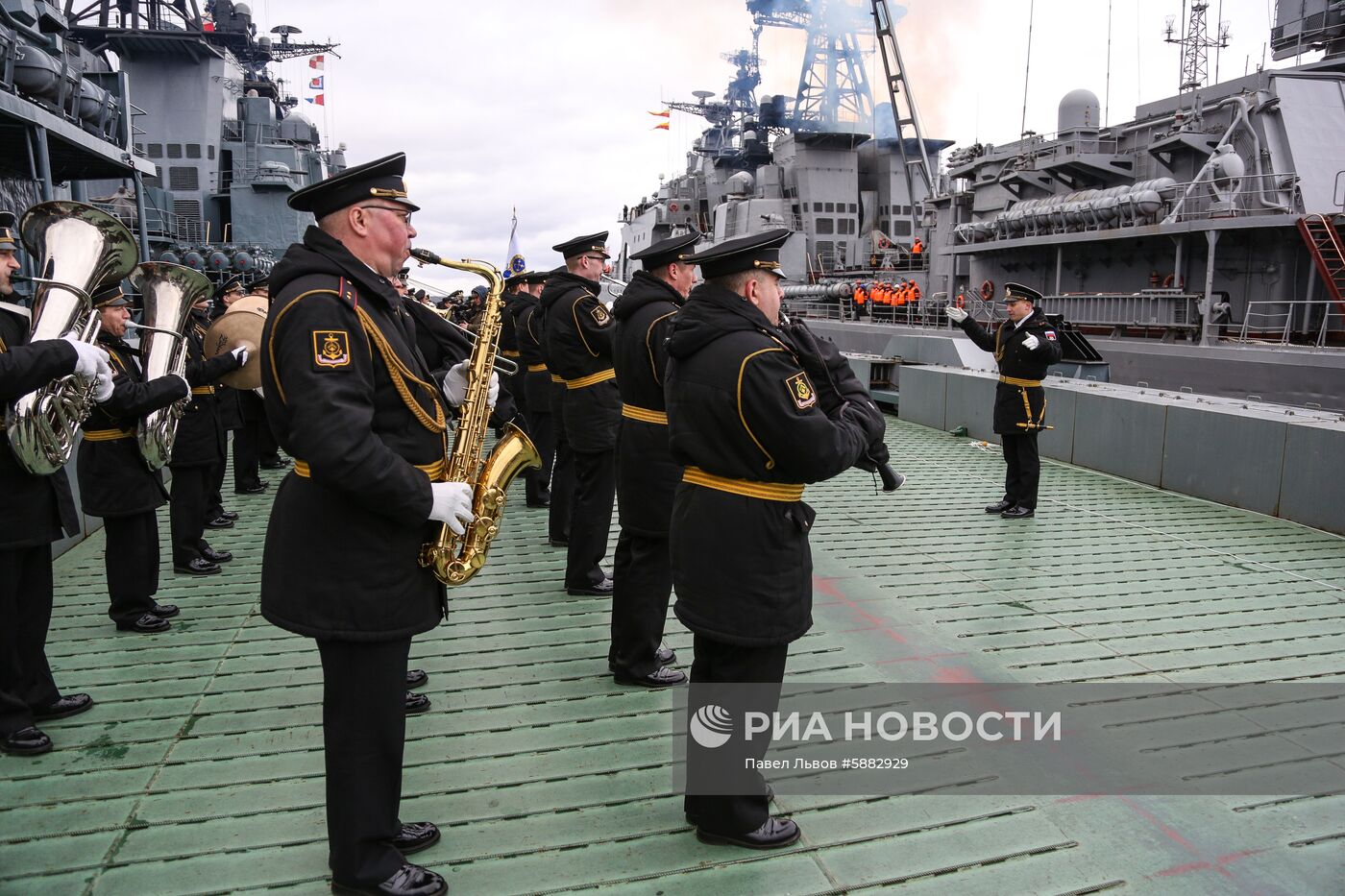 Торжественная встреча корабля "Североморск"