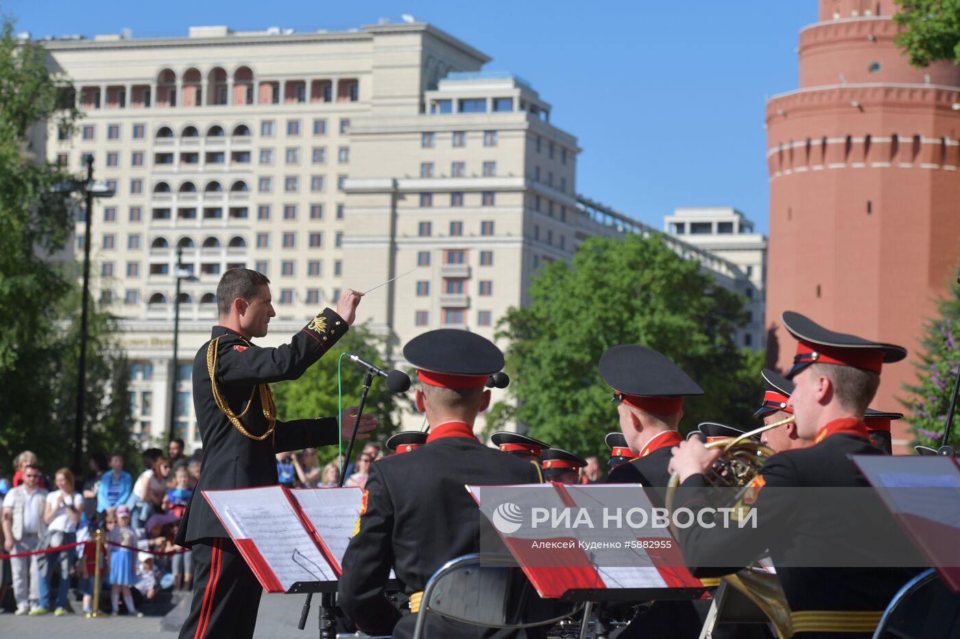 Открытие программы "Военные оркестры в парках"
