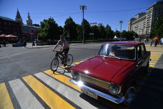 Ралли классических ретро-автомобилей в Москве