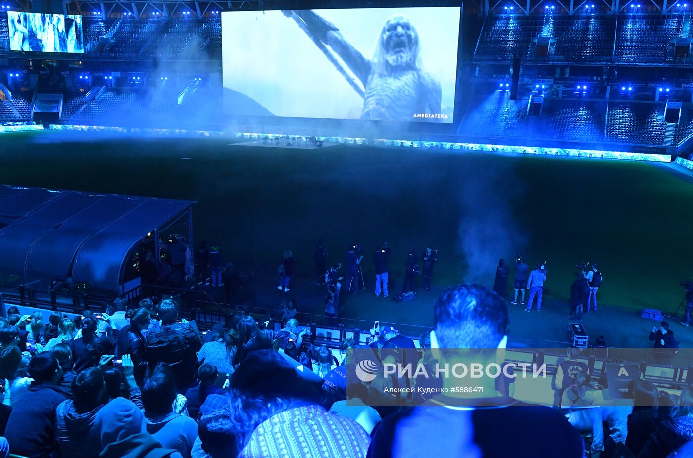 Финальный эпизод сериала "Игра престолов" на стадионе "РЖД Арена"