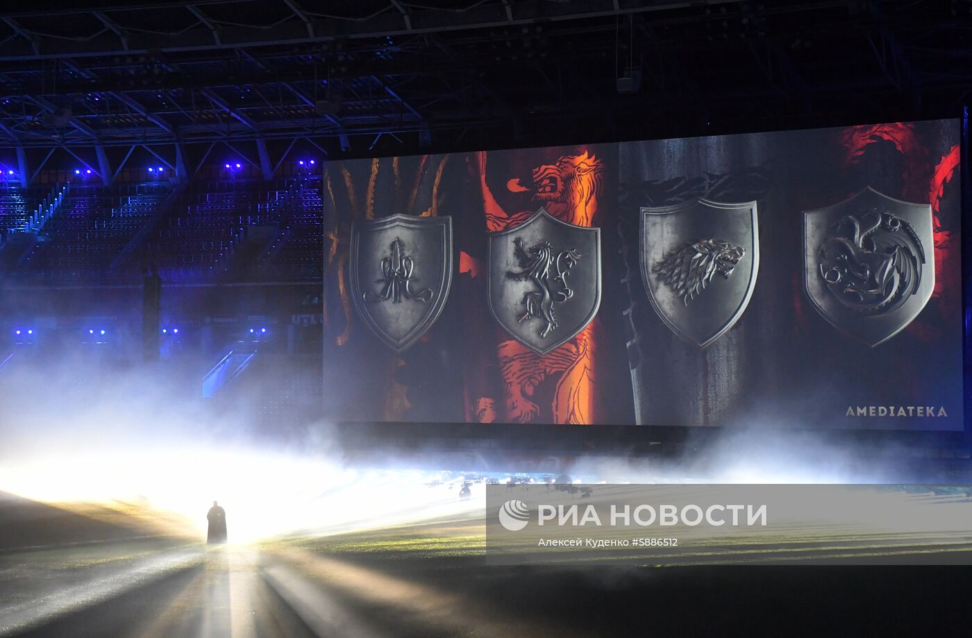 Финальный эпизод сериала "Игра престолов" на стадионе "РЖД Арена"