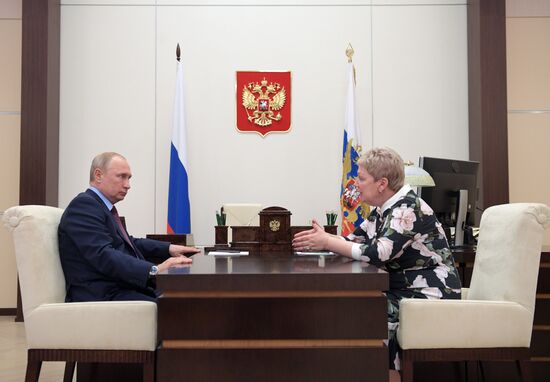 Президент РФ В. Путин встретился с министром просвещения РФ О. Васильевой 