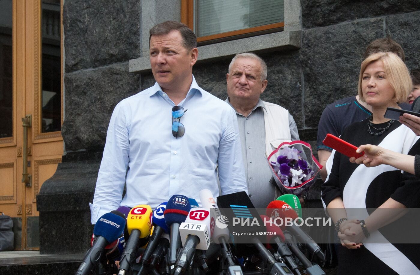 Брифинги по результатам встречи с президентом Украины В. Зеленским