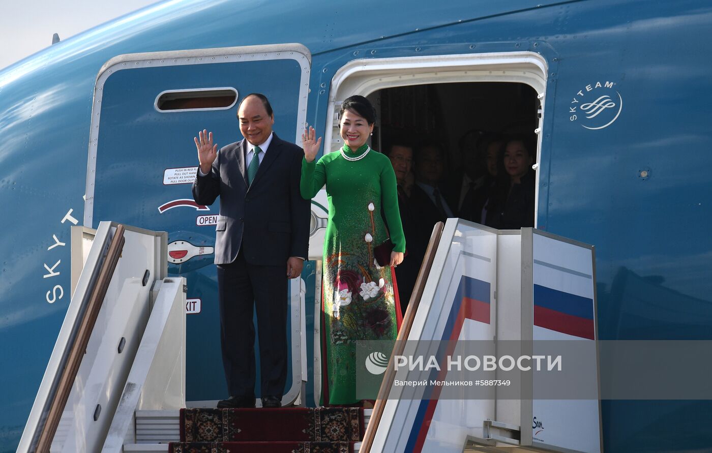 Прилет премьер-министра правительства Вьетнама Нгуена Суан Фука в Москву