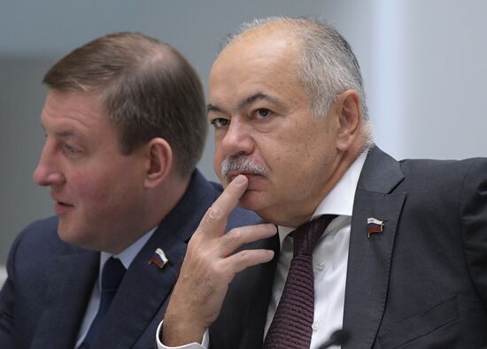 Заседание Совета Федерации РФ  