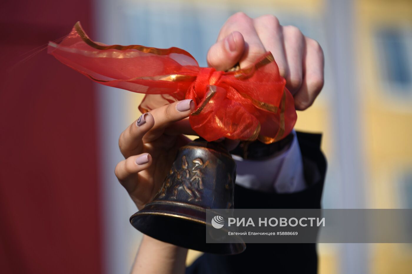 Последний звонок в регионах России