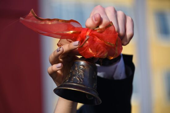 Последний звонок в регионах России