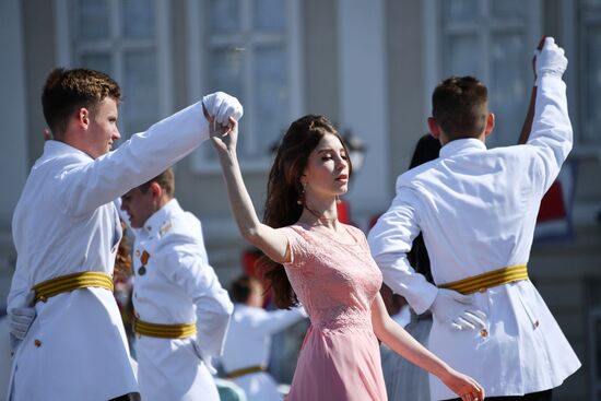 Последний звонок в регионах России