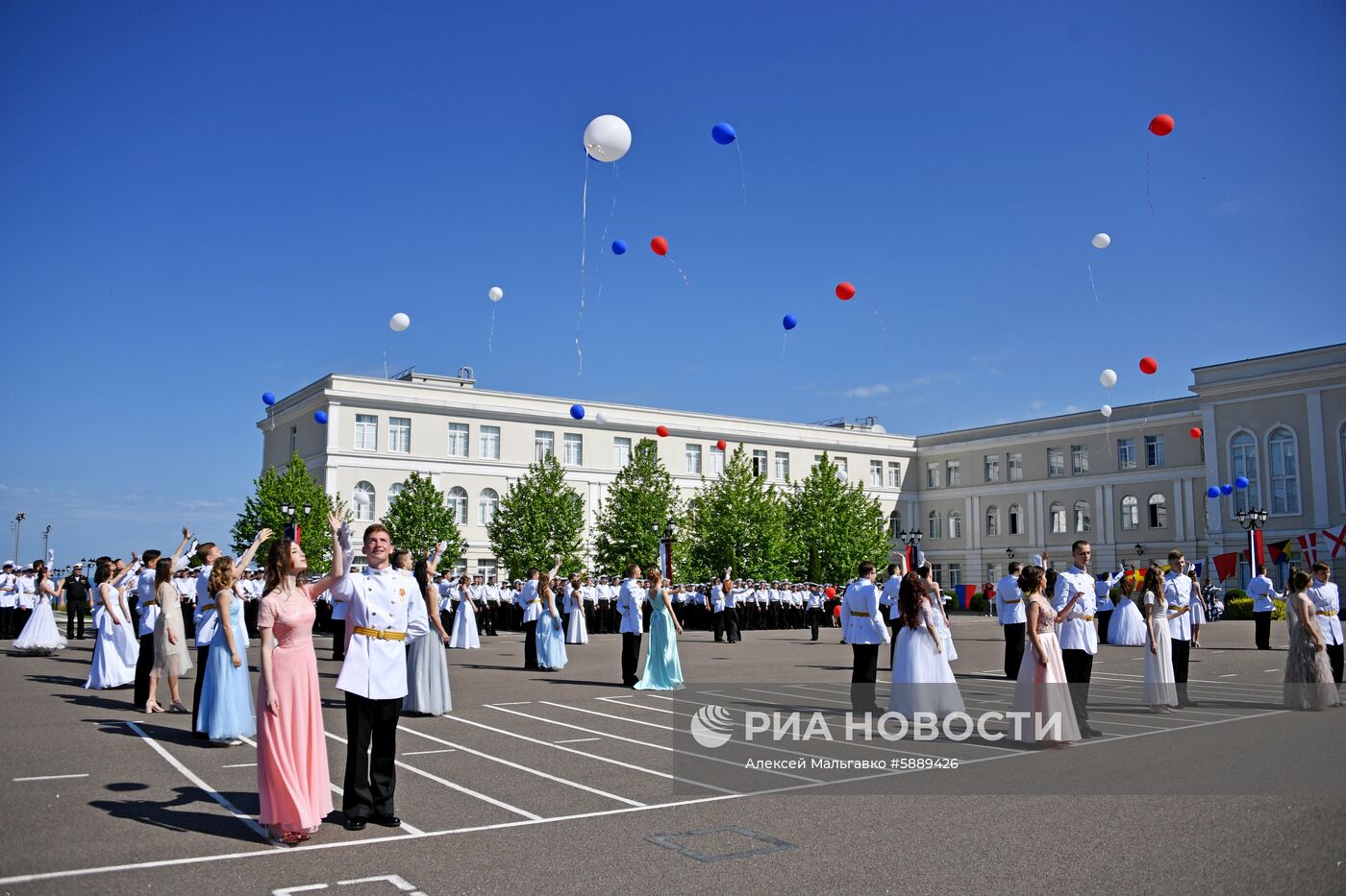 Последний звонок в регионах России