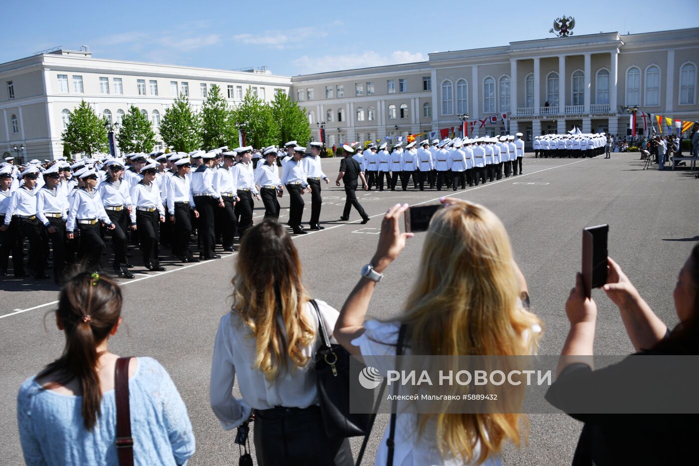 Последний звонок в регионах России