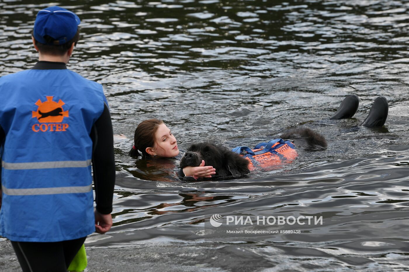 Подготовка московских спасателей на воде к летнему сезону