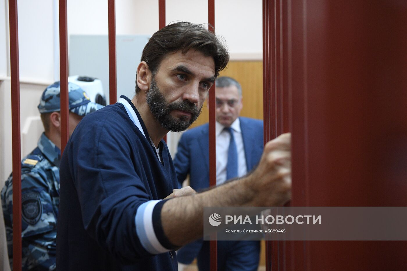 Рассмотрение ходатайства следствия о продлении ареста М. Абызову 
