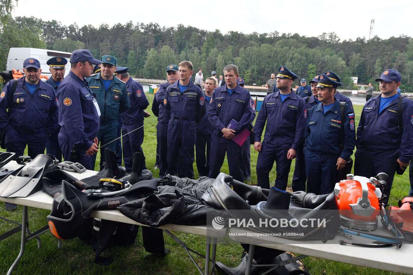 Подготовка московских спасателей на воде к летнему сезону