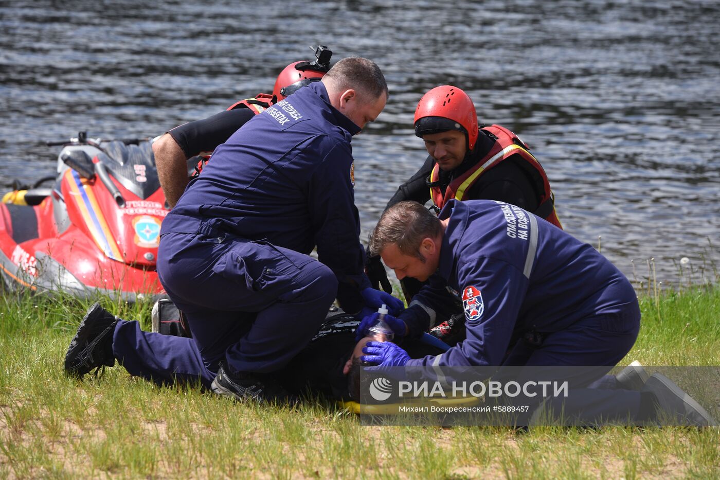 Подготовка московских спасателей на воде к летнему сезону