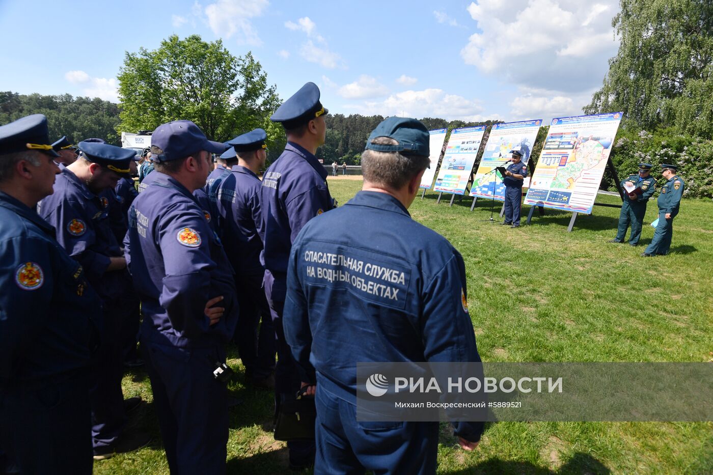 Подготовка московских спасателей на воде к летнему сезону