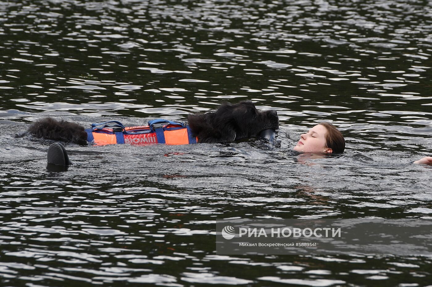 Подготовка московских спасателей на воде к летнему сезону