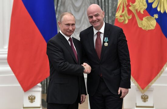 Президент РФ В. Путин вручил государственные награды