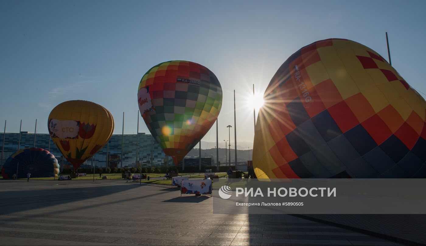 Фестиваль аэростатов, посвященный переходу на цифровое телевещание