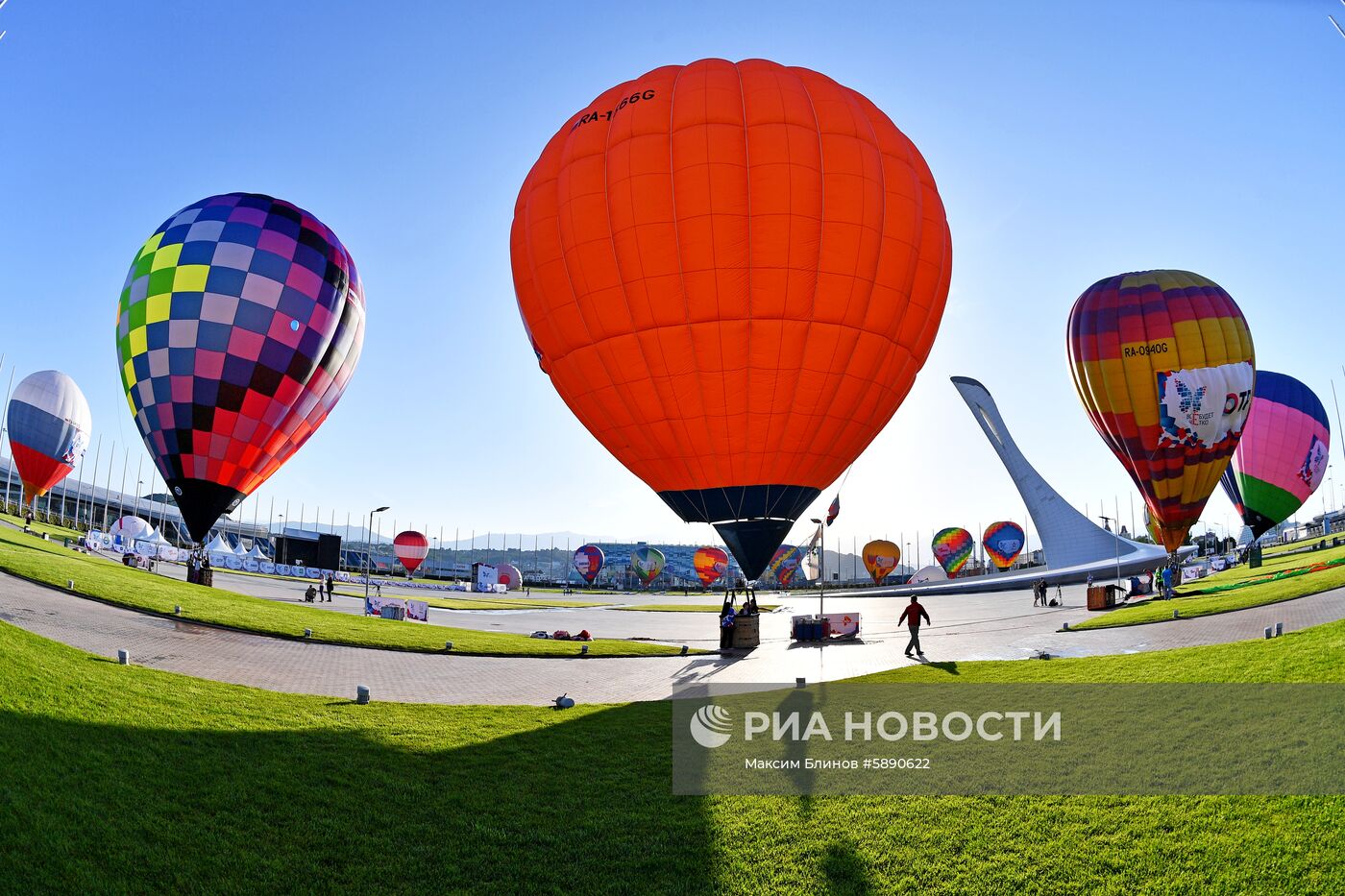 Фестиваль аэростатов, посвященный переходу на цифровое телевещание