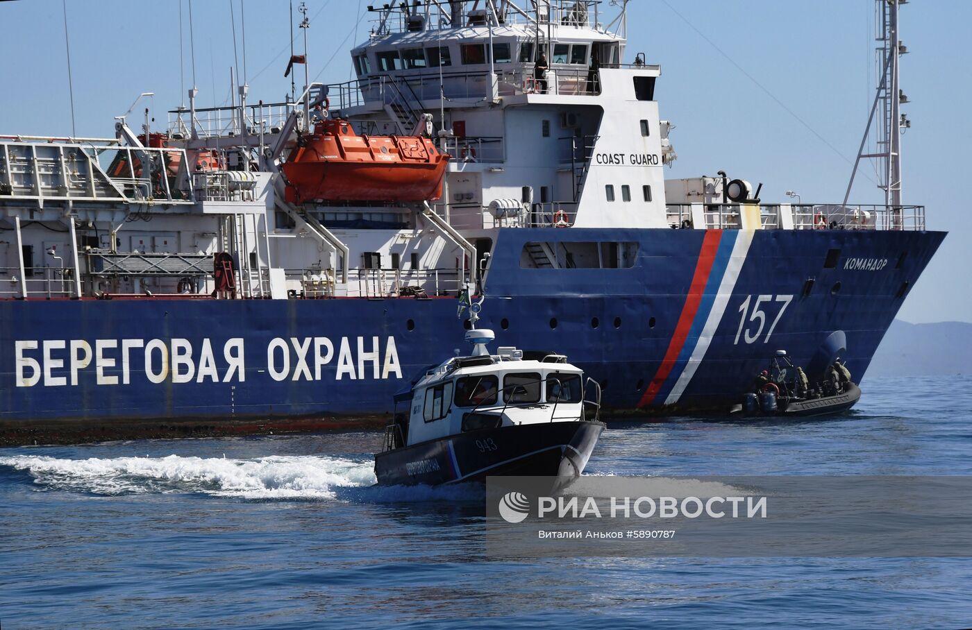 Рейд пограничников по поиску браконьеров в Амурском заливе