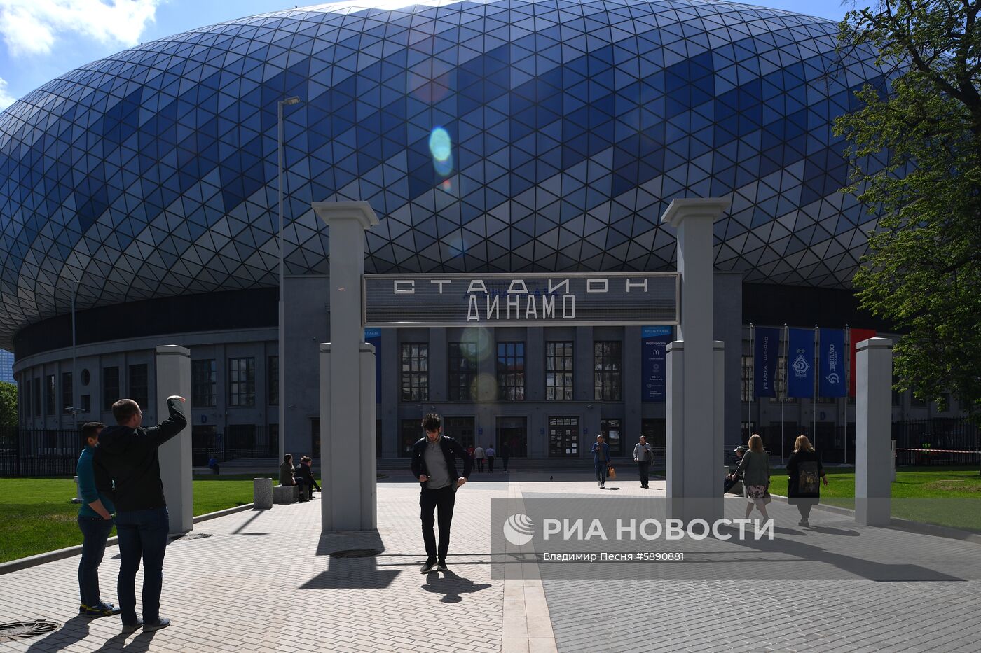 Футбол. Тренировка ФК "Динамо" на новом стадионе