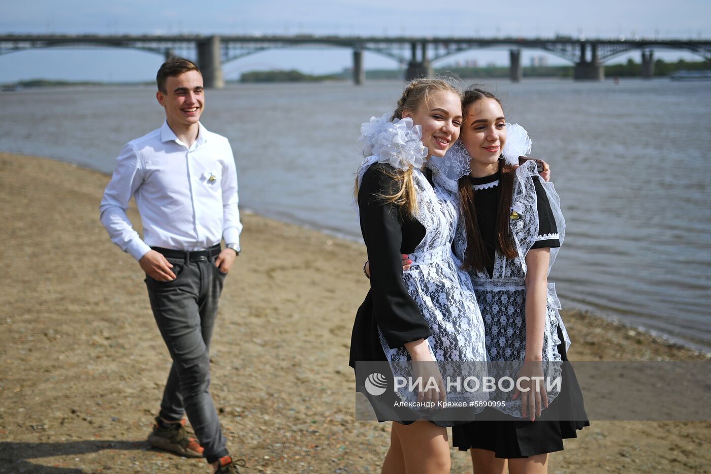 Последний звонок в регионах России