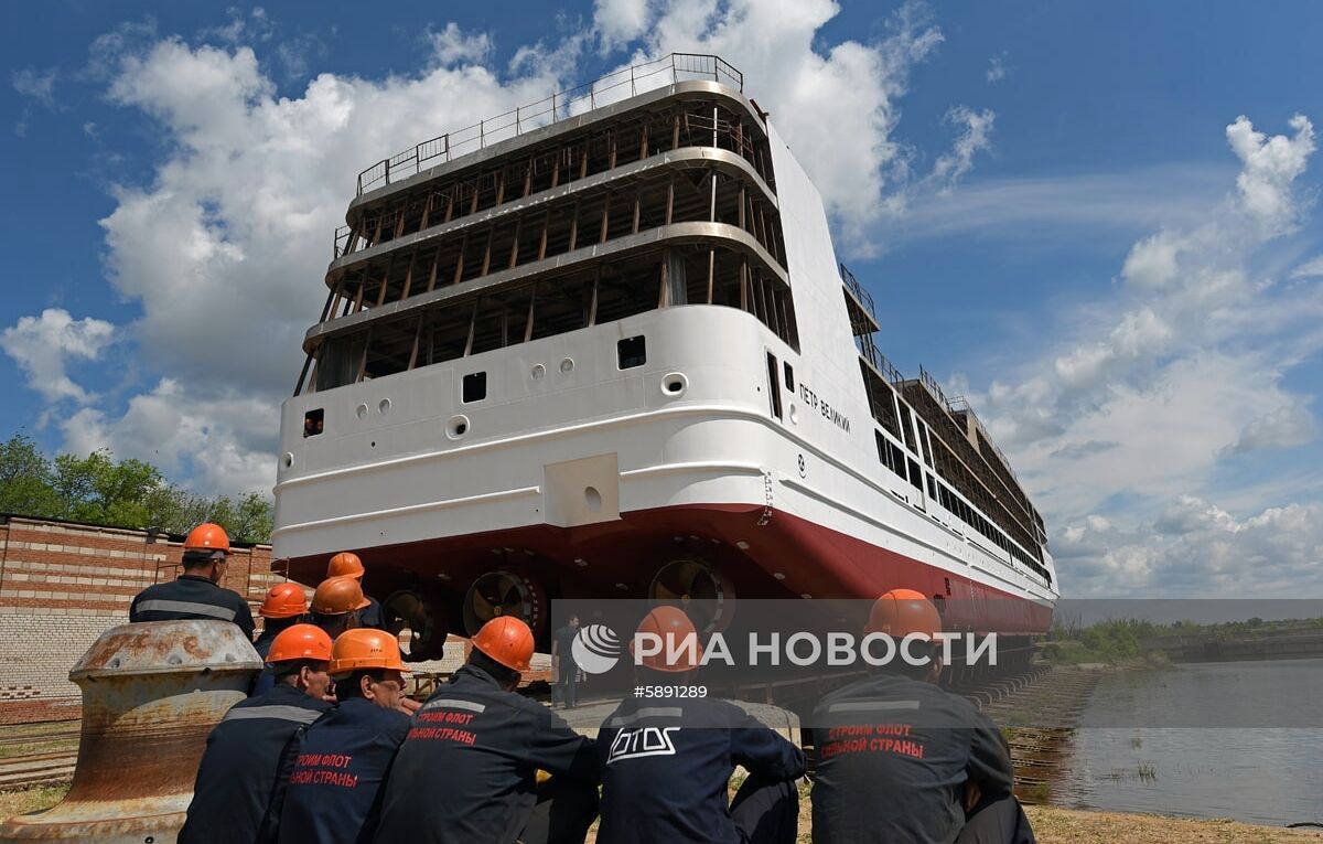 Первый российский круизный лайнер 