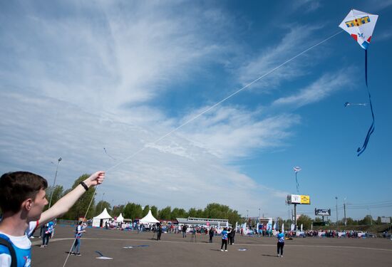 Запуск "цифровых змеев" в городах России