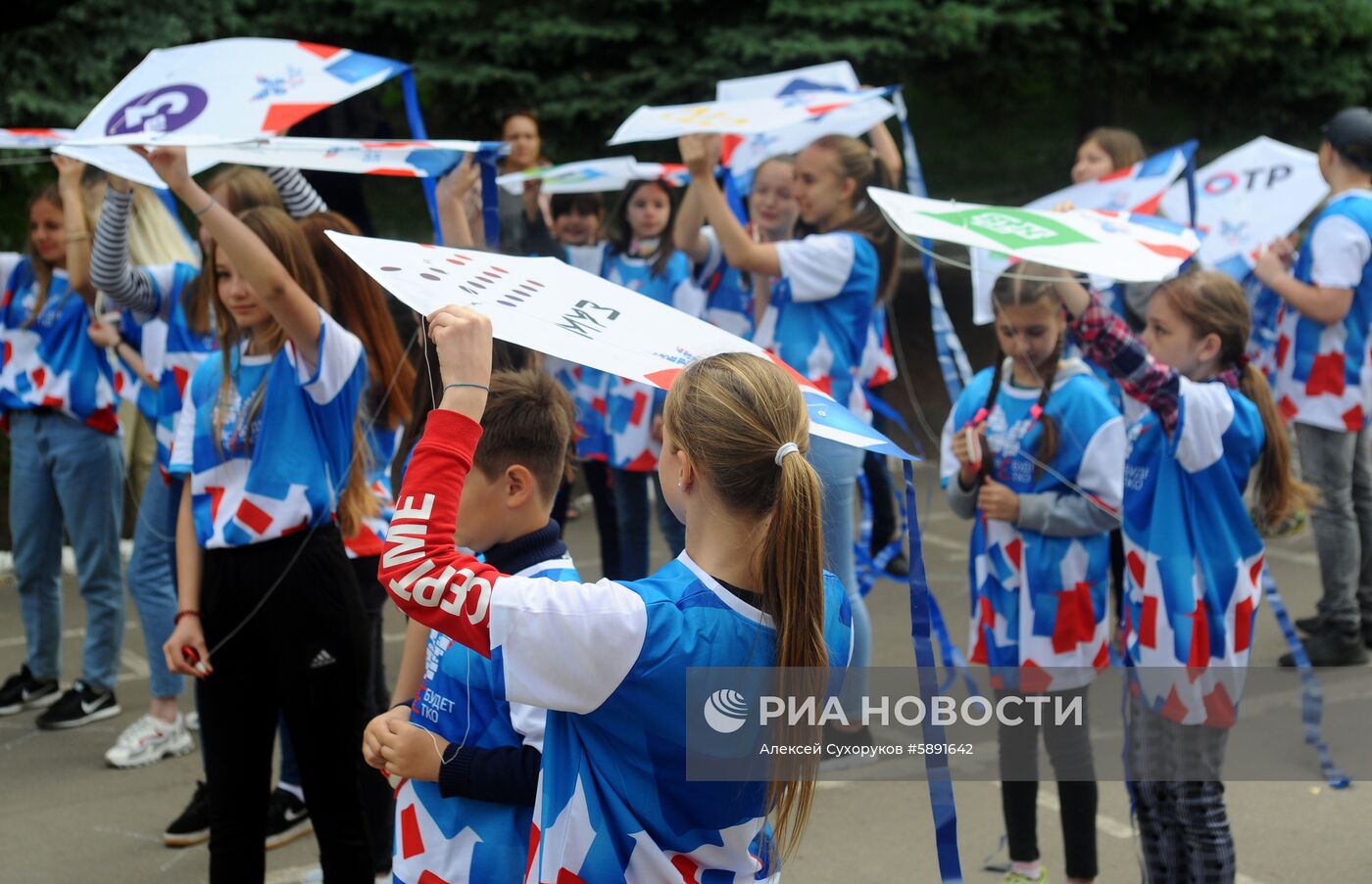 Запуск "цифровых змеев" в городах России