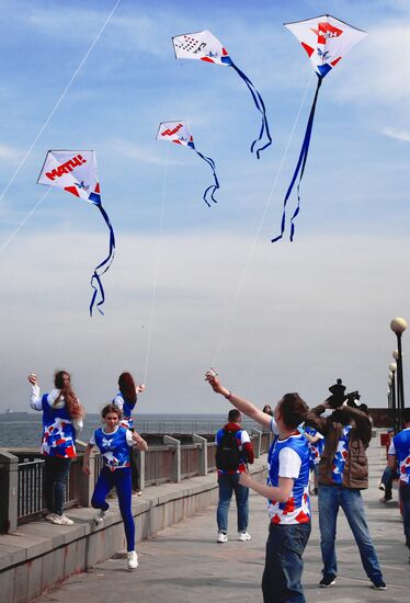 Запуск "цифровых змеев" в городах России