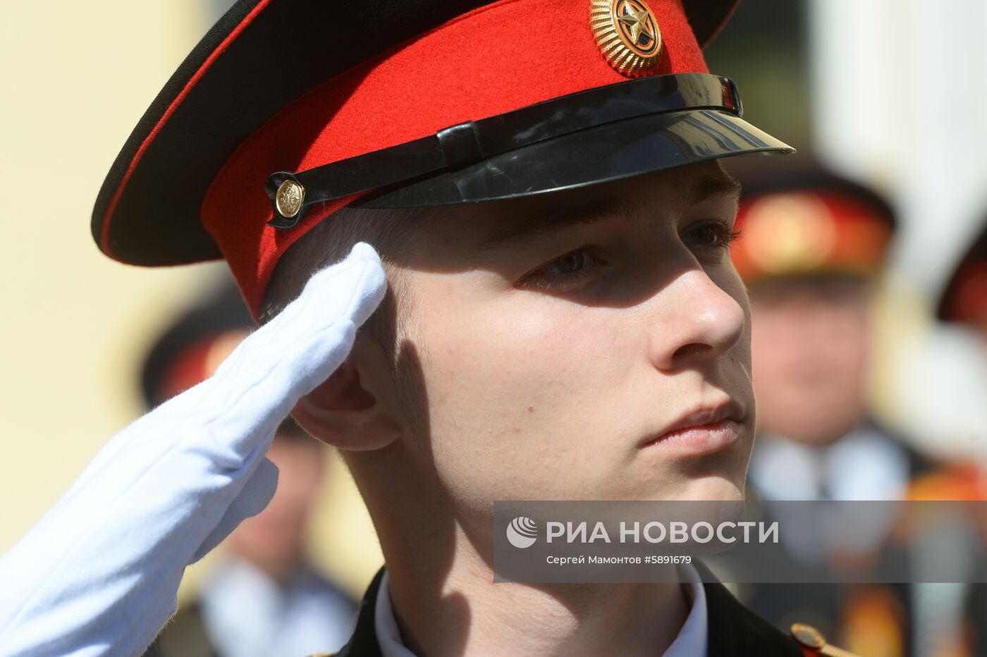 Последний звонок в Московском президентском кадетском училище имени М. А. Шолохова