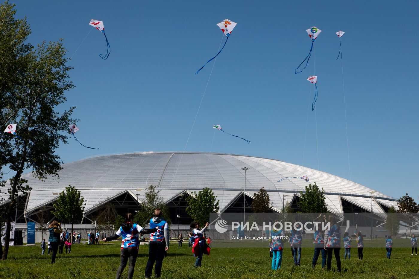 Запуск "цифровых змеев" в городах России