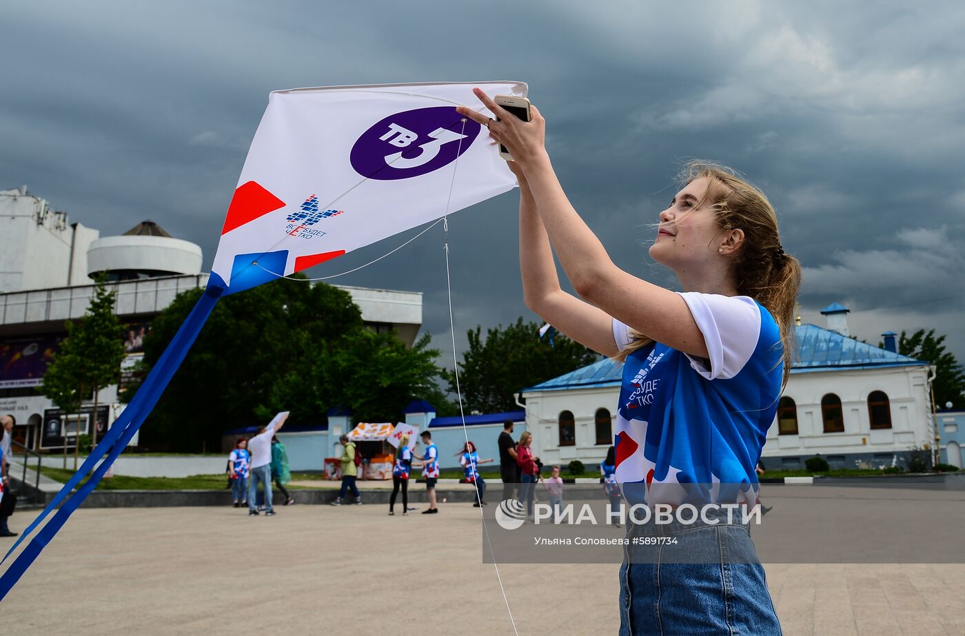 Запуск "цифровых змеев" в городах России