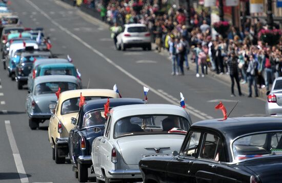 Петербургский международный парад ретро-транспорта