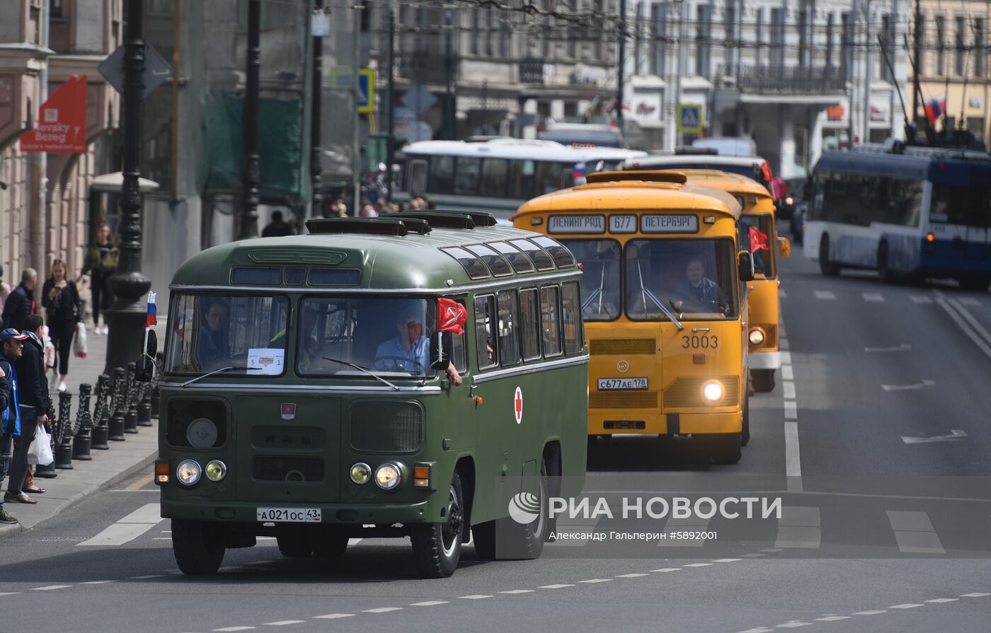 Петербургский международный парад ретро-транспорта