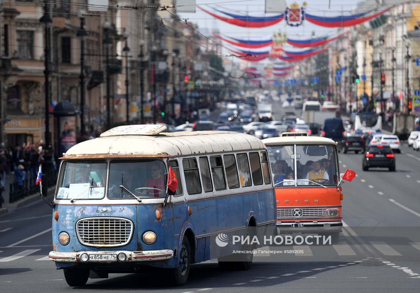 Петербургский международный парад ретро-транспорта