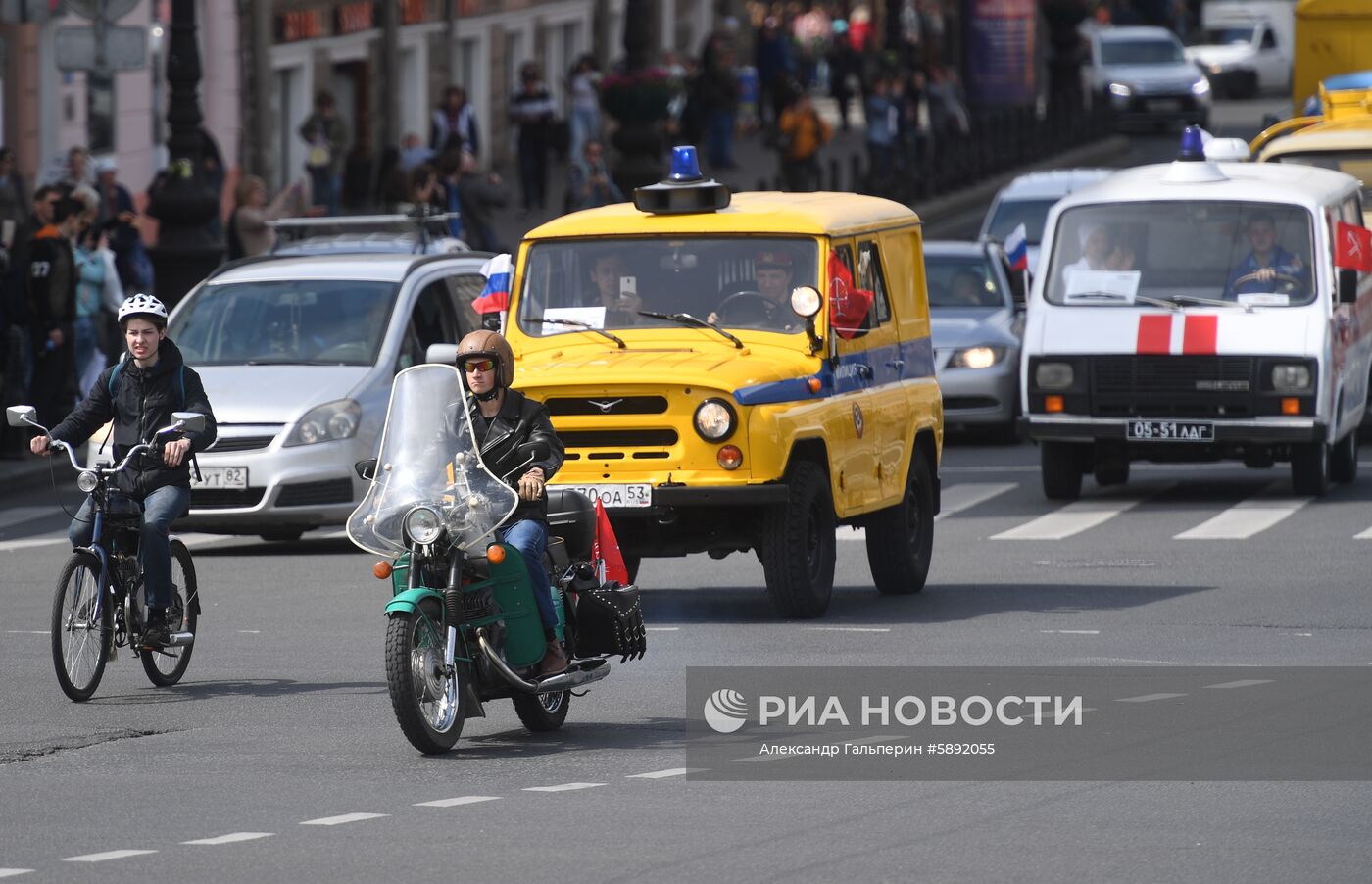 Петербургский международный парад ретро-транспорта