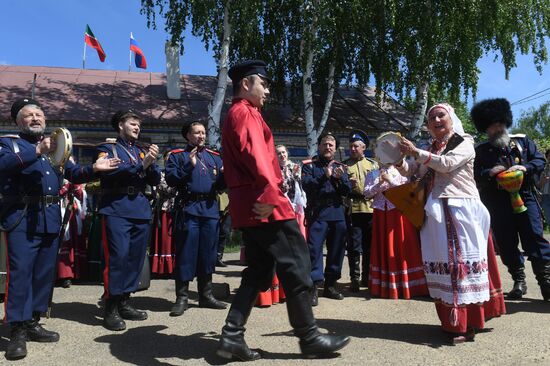 Русский народный праздник "Каравон" в Казани