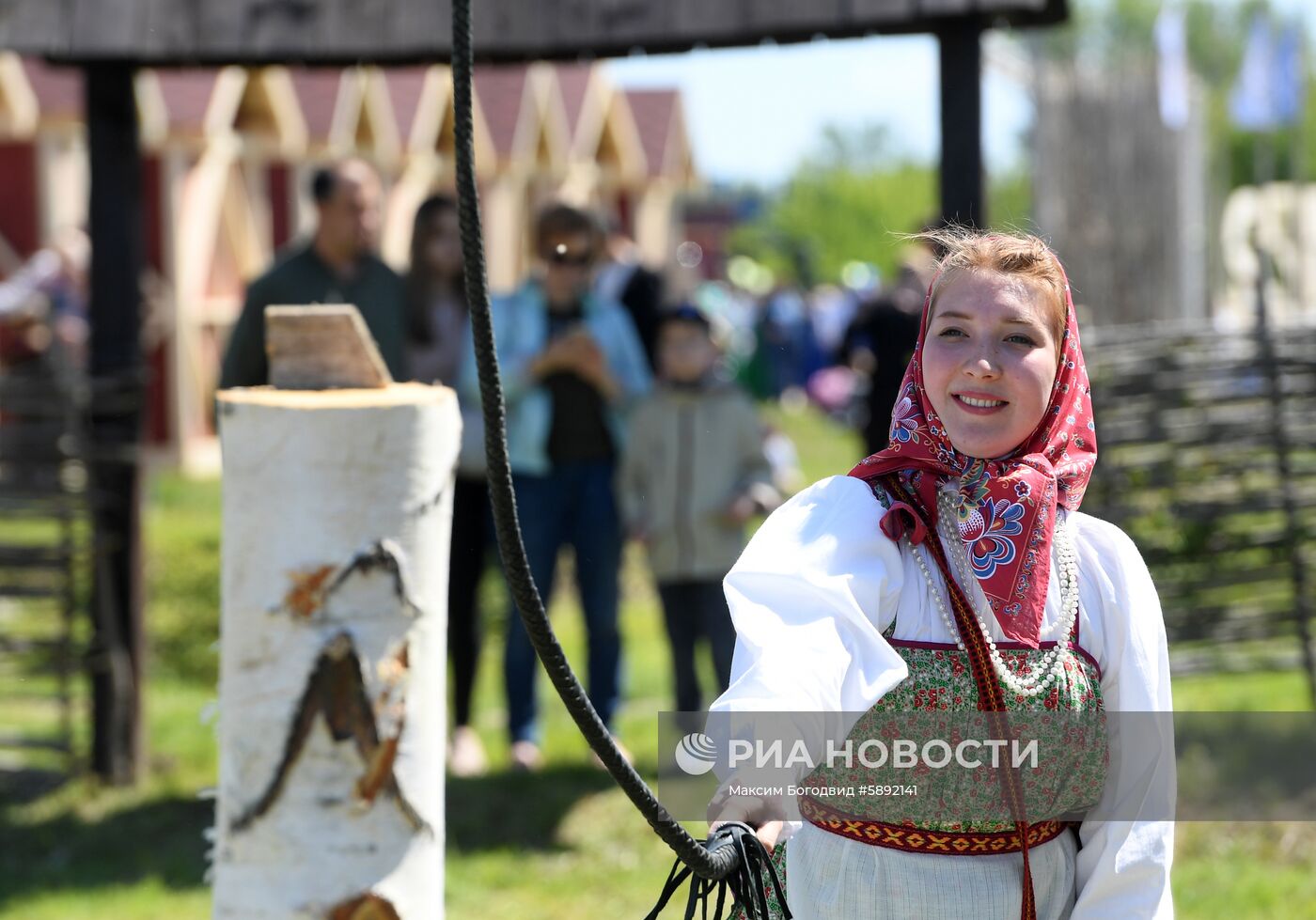 Русский народный праздник "Каравон" в Казани