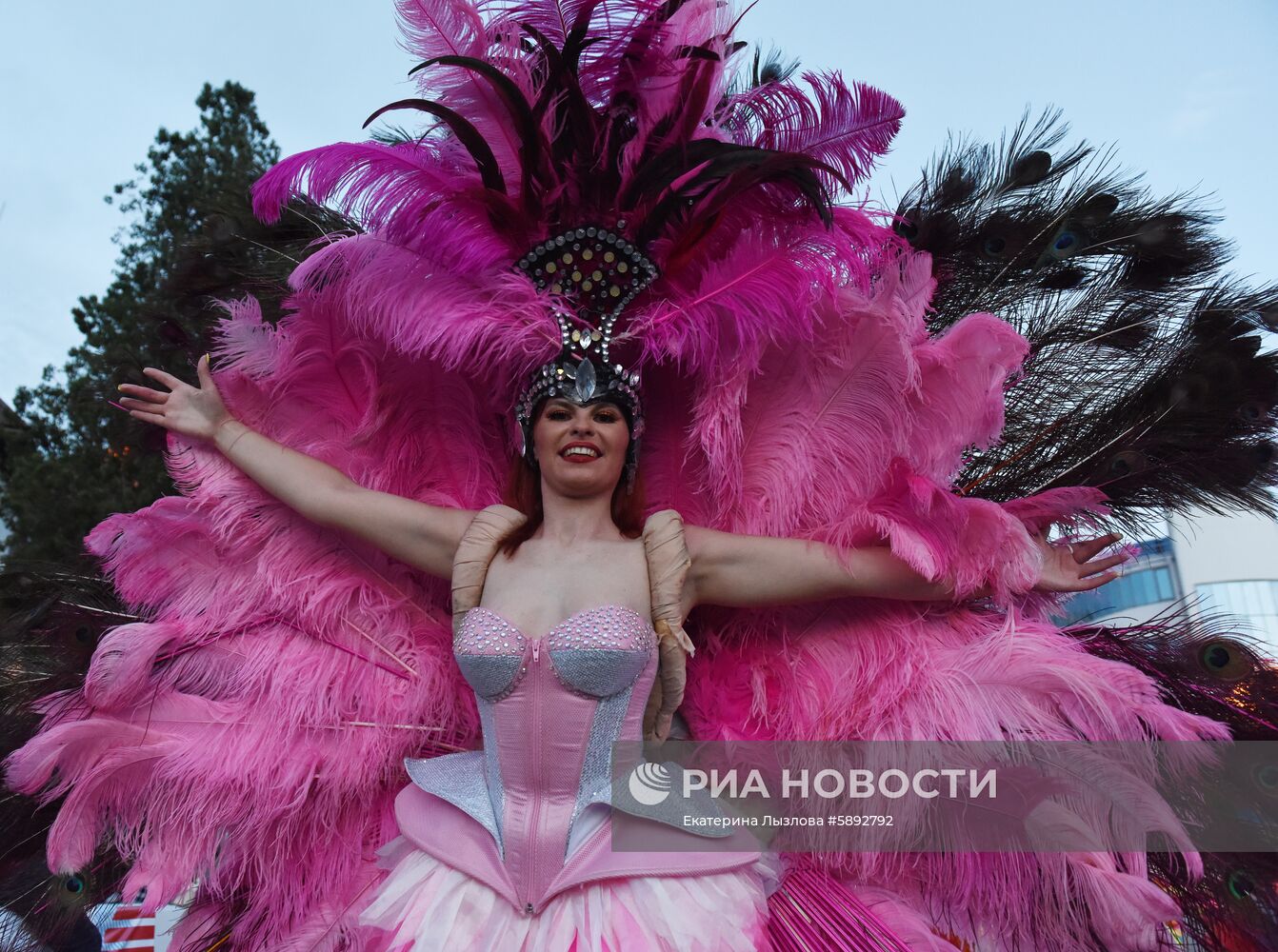 Карнавал в честь открытия курортного сезона в Сочи 