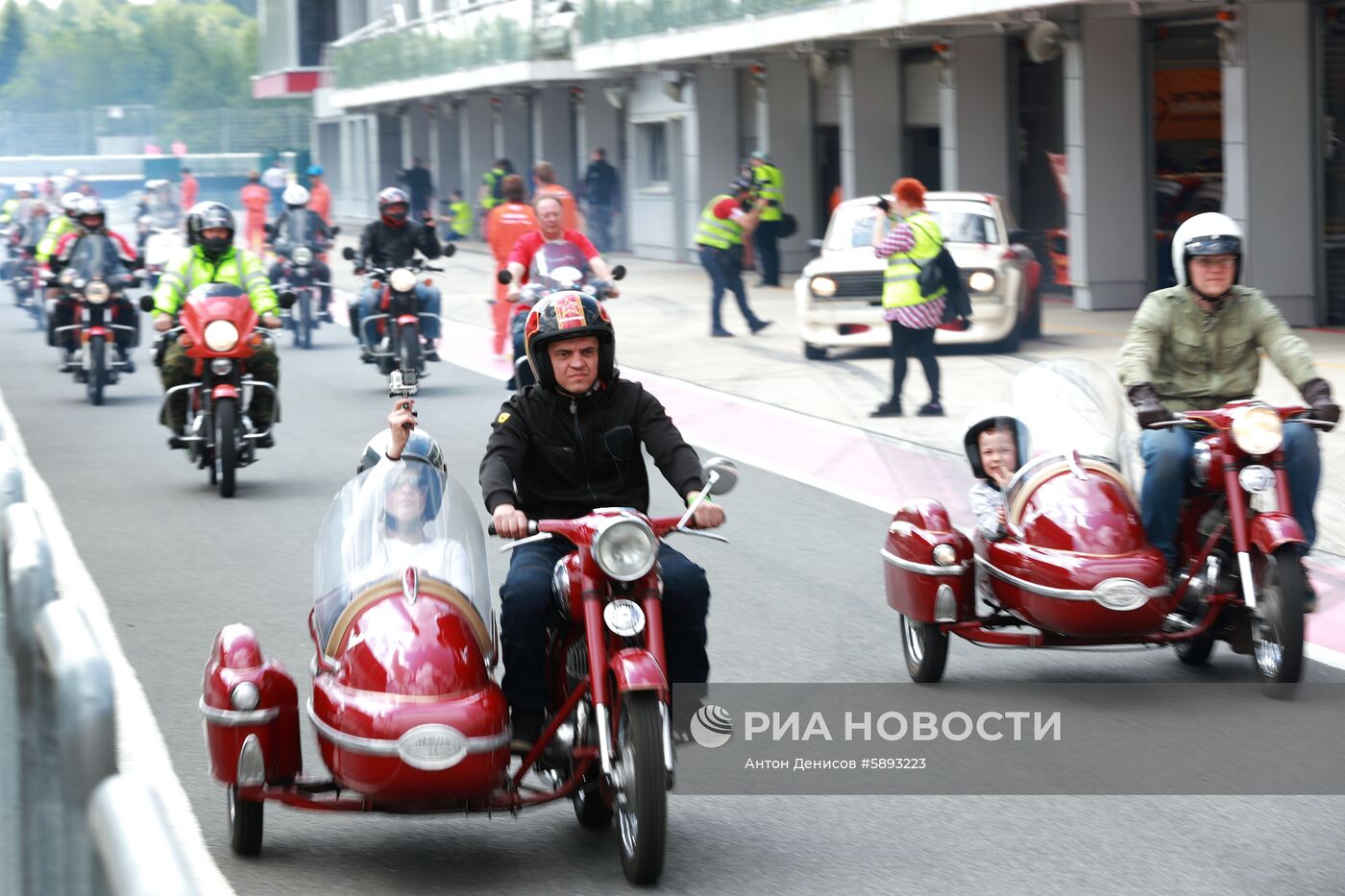 VII автомобильный фестиваль Moscow Classic