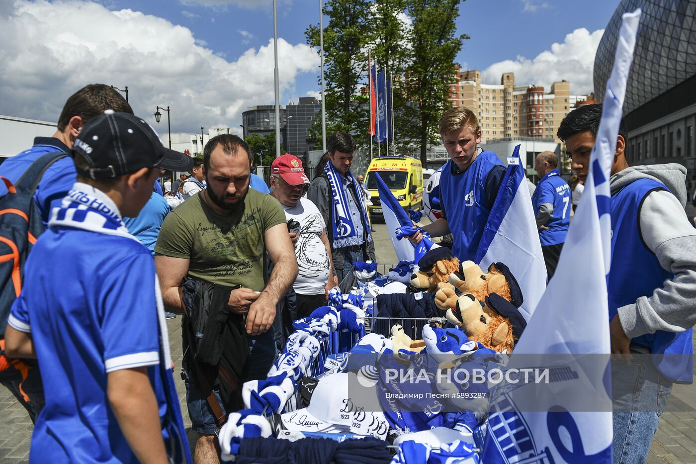 Футбол. РПЛ. Матч "Динамо" - "Арсенал"