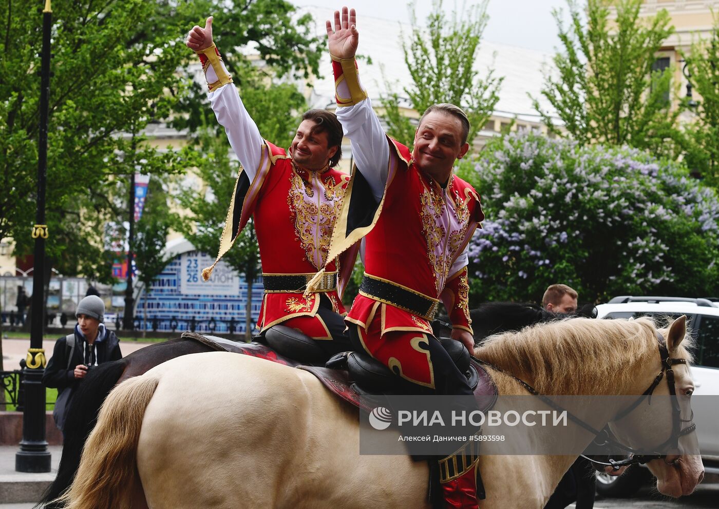 Цирковой парад в Санкт-Петербурге