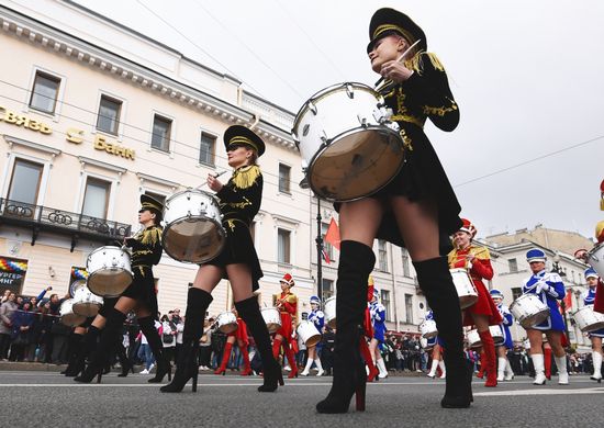 Цирковой парад в Санкт-Петербурге