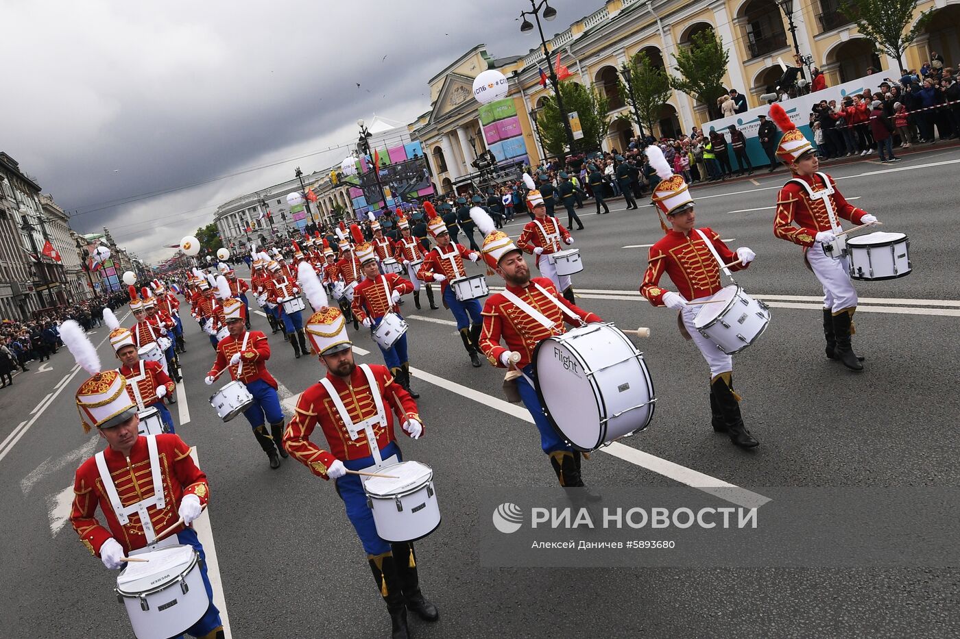 Цирковой парад в Санкт-Петербурге