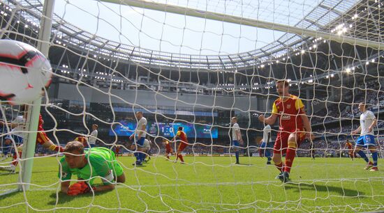 Футбол. РПЛ. Матч "Динамо" - "Арсенал"