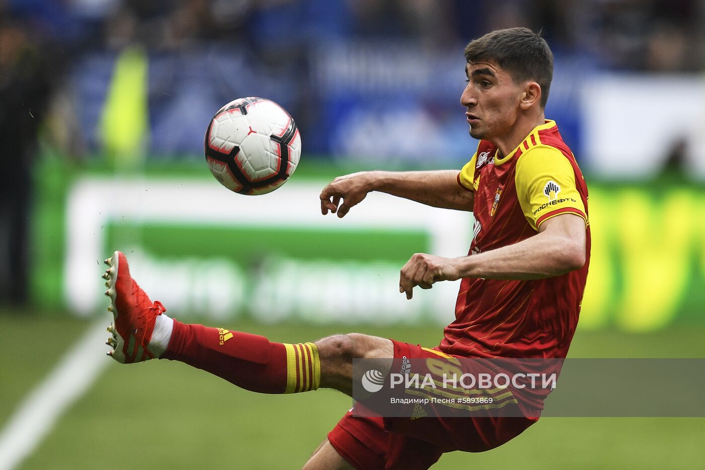 Футбол. РПЛ. Матч "Динамо" - "Арсенал"