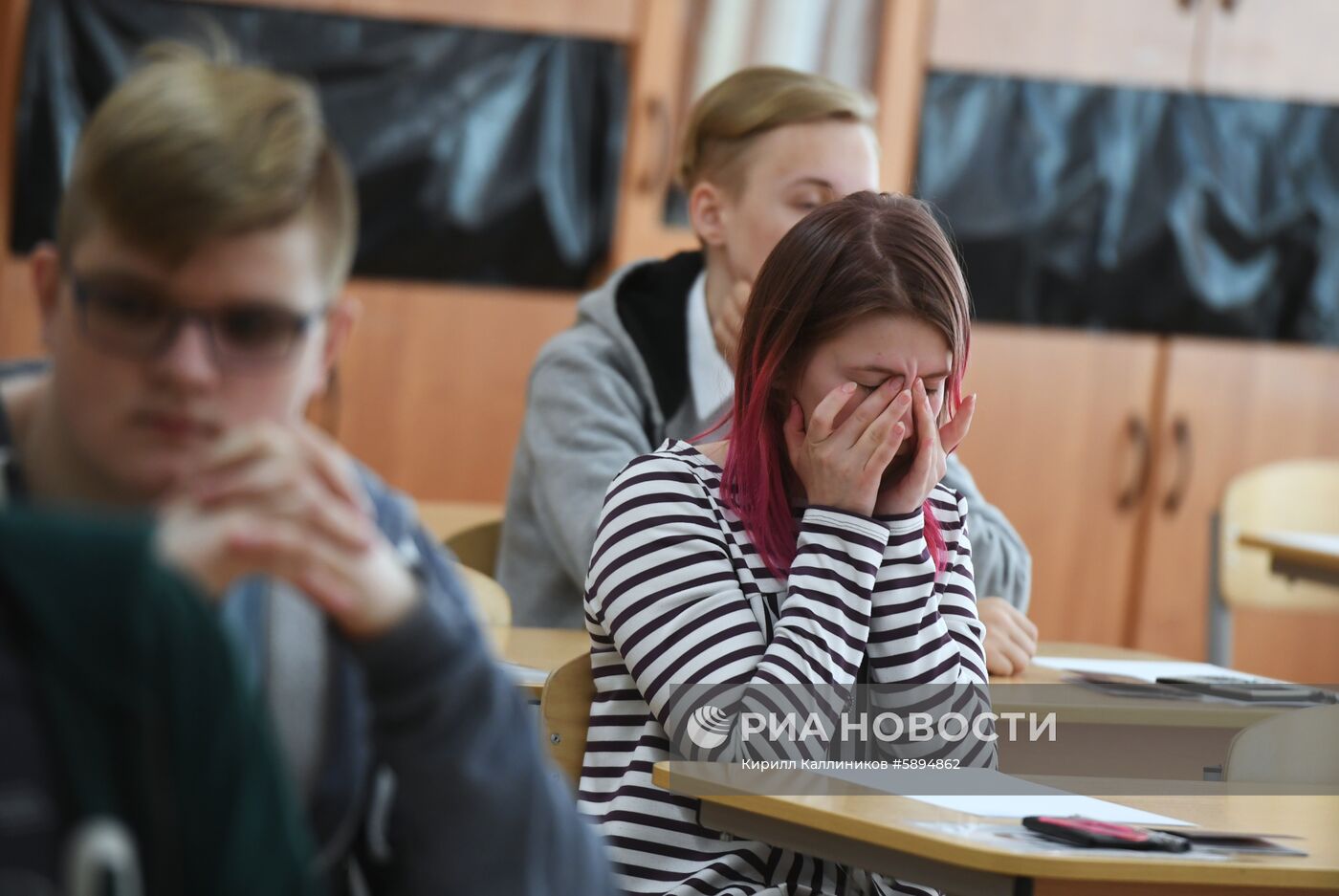 Сдача ЕГЭ по географии и литературе 